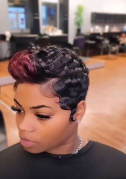 Messy Pixie for a Relaxed Look