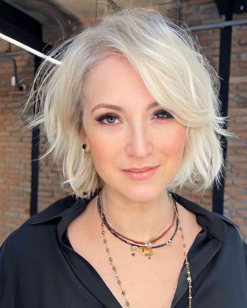 Pixie Bob with Side Bangs